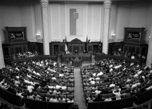 2/3 депутатських доходів парламенту припали на “Європейську Солідарність”